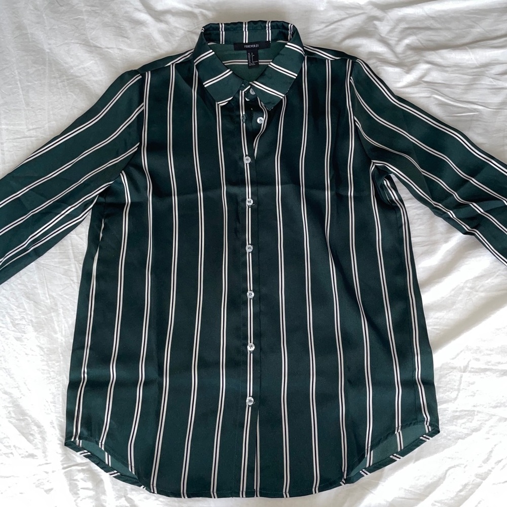 FOREVER21 Striped Satin Blouse | Women’s Small